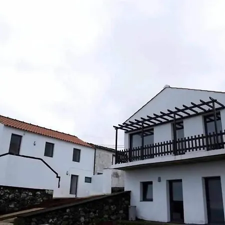 Amazing One Bedroom With Sea View *